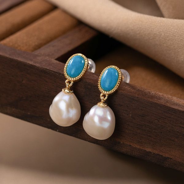 Pair of natural pearl turquoise earrings