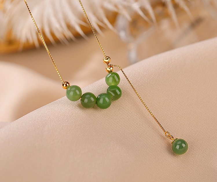 Hetian jade bead necklace