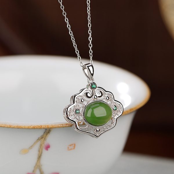 Girl wearing S925 sterling silver platinum plated Hetian Jasper pendant