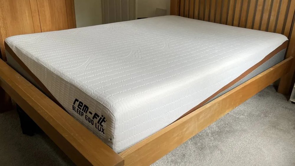 REM-FIT 600 LUX ELITE mattress review: Price and availability